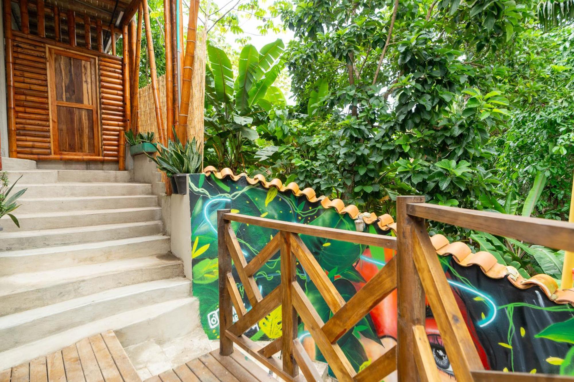 Tayrona Juanchos House Hostel 洛斯纳兰霍斯 外观 照片
